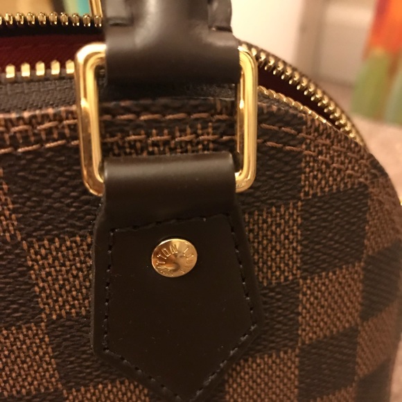 🔴SOLD🔴Authentic! Louis Vuitton Alma BB in Damier - Picture 7 of 8